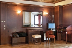 Τάττης Ξενώνας