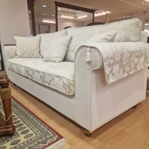 Προσφορά . Κλασικό σαλόνι 3θ-2θ. Ανακτος από 3340-2500