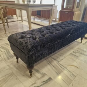 Προσφορά. Ταμπουρέ κλασικό καπιτονέ με ρόδες δ.1,55*0,50 από 950-450